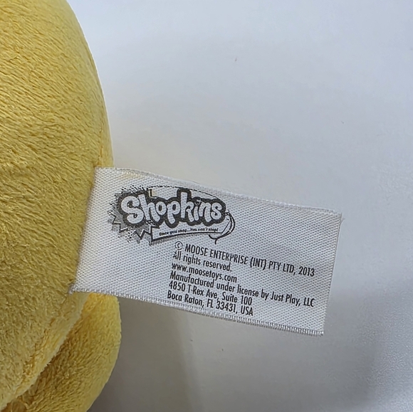 Shopkins Cindy Bon Cinnamon Bun Plush - Picture 3 of 8